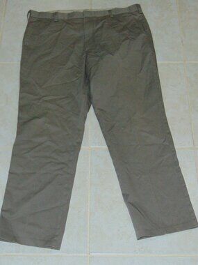 Dockers D3 Pants Mens 40x32 Khaki Classic Fit Flat Front Chino Beige Stretch